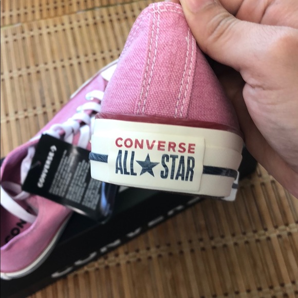 Converse - Picture 2 of 5